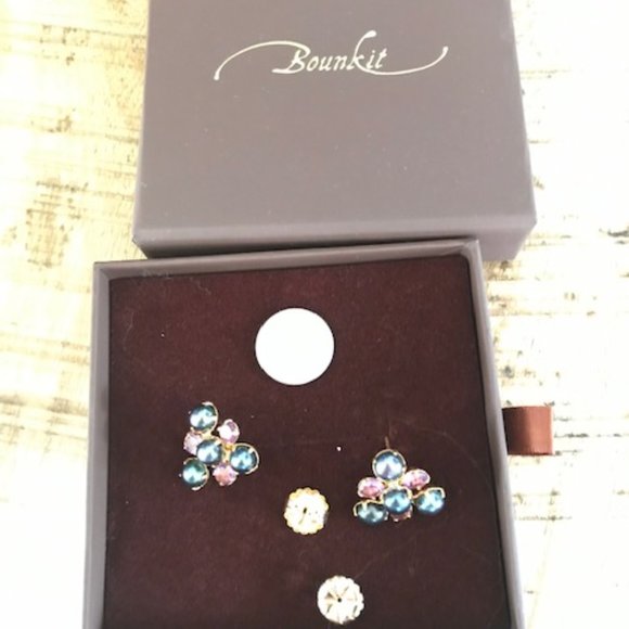 Bounkit Genuine Black (Gray) Pearl and Amethyst Post Back Earrings - Picture 2 of 6